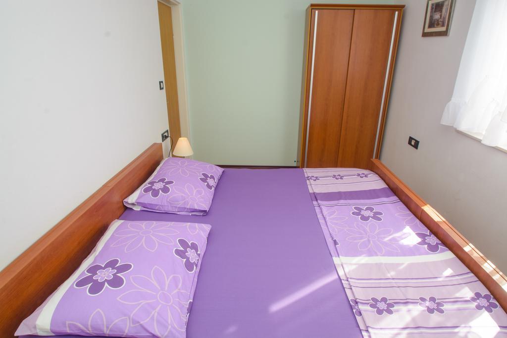 Apartments Jerkunica Rogoznica  Room photo